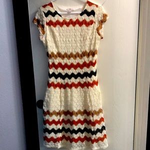 db established 1962 brand dress, main color cream